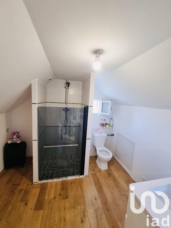 Maison - 168 m² - 10 pièces