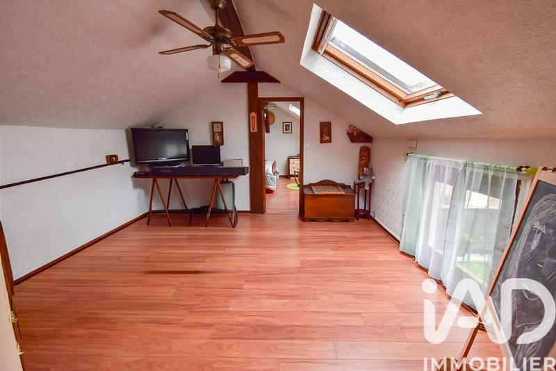 Maison - 143 m² - 9 pièces