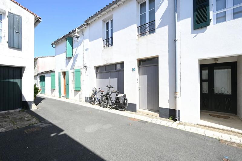 Maison de ville - 100 m² - 5 pièces