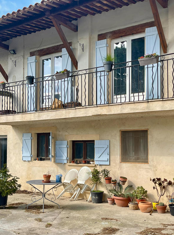 Propriété - 600 m² - 15 pièces