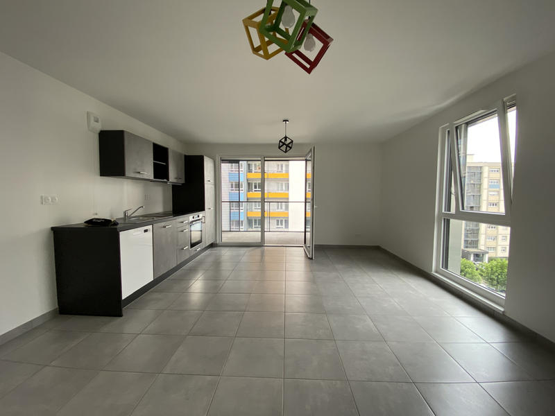 Appartement - 85 m² - 4 pièces