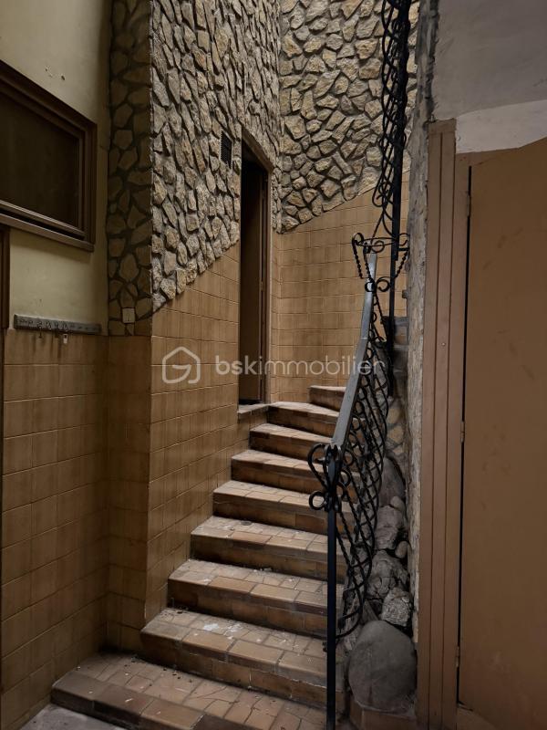 Immeuble - 150 m² - 10 pièces