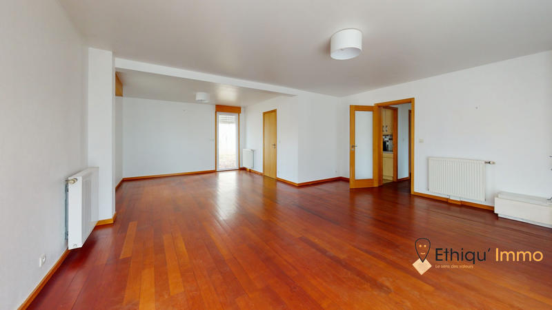 Maison ancienne - 183 m² - 6 pièces