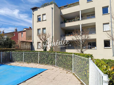 Appartement - 93 m² - 4 pièces