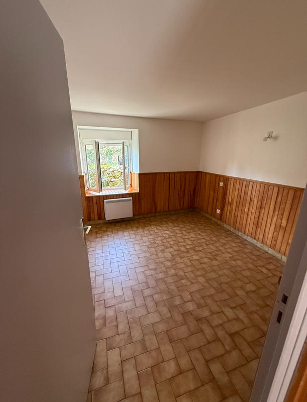 Maison - 175 m² - 9 pièces