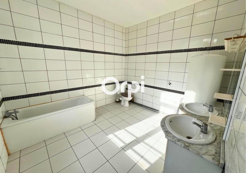 Maison - 110 m² - 4 pièces