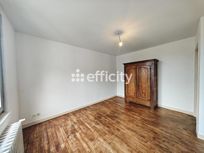 Maison - 99 m² - 6 pièces