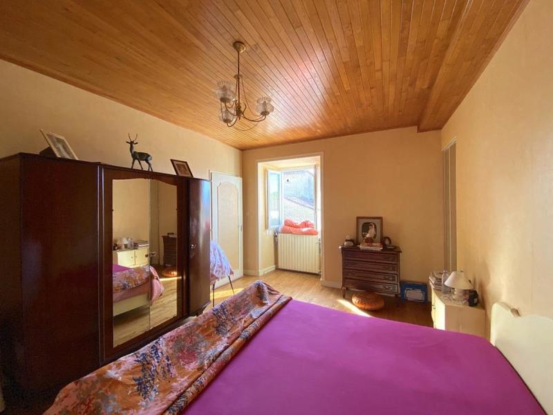 Maison - 315 m² - 11 pièces