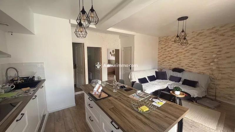 Appartement - 56 m² - 3 pièces