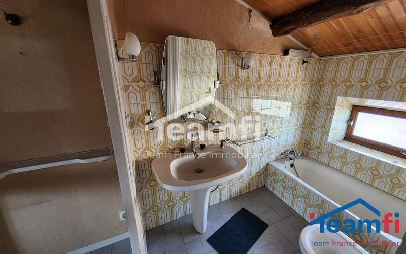 Appartement - 141 m² - 6 pièces