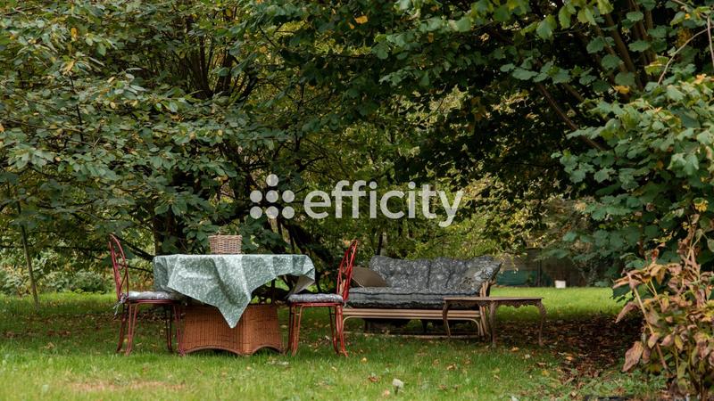 Château - 230 m² - 9 pièces