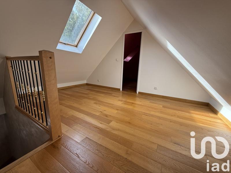 Maison - 108 m² - 8 pièces