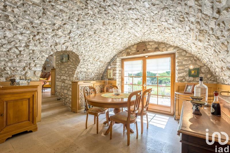 Maison - 185 m² - 8 pièces