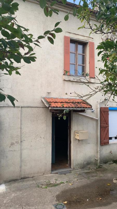 Maison de ville - 65 m² - 5 pièces