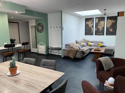 Appartement - 80 m² - 3 pièces