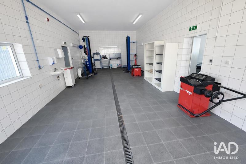 Local commercial - 335 m²