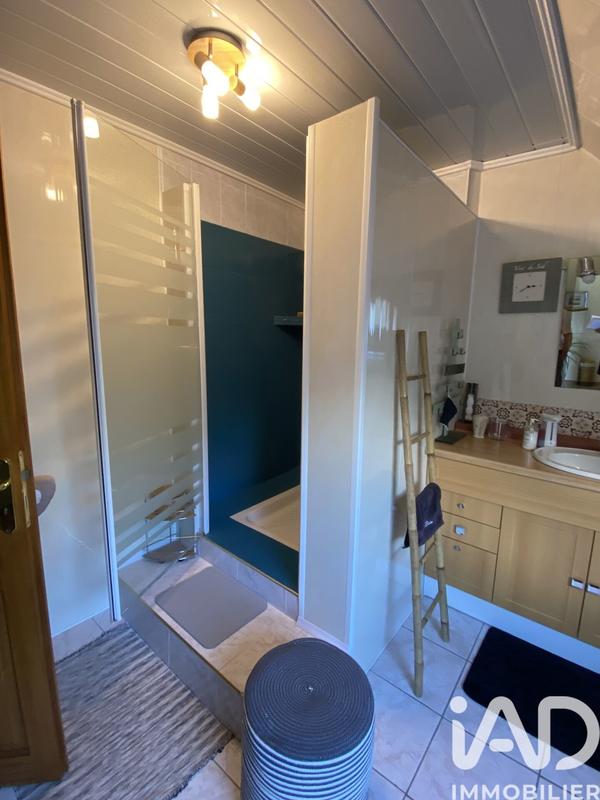 Maison - 166 m² - 9 pièces