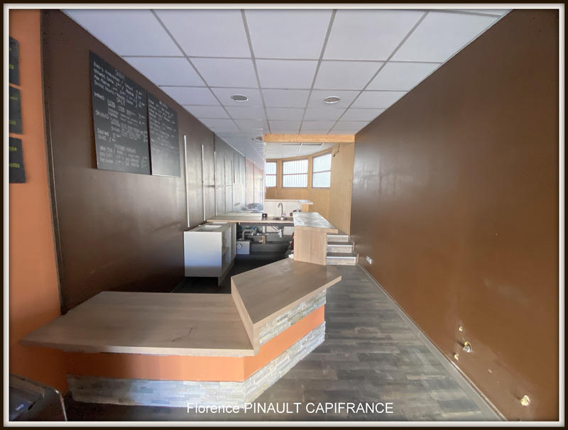 Local d'activité / Entrepôt - 83 m² - 2 pièces