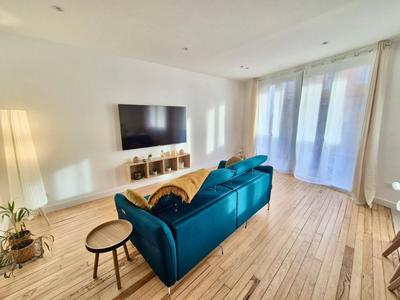 Appartement - 80 m² - 4 pièces