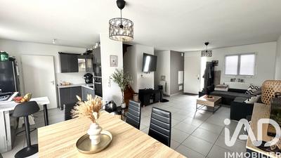 Maison - 90 m² - 4 pièces