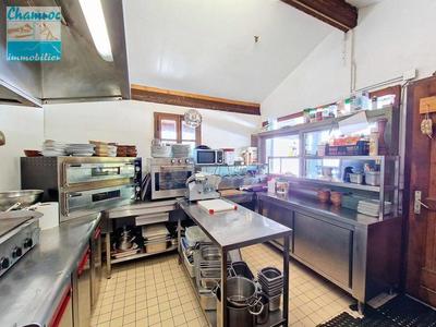 Local commercial - 100 m² - 3 pièces