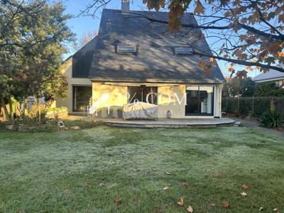 Maison d'architecte - 164 m² - 6 pièces