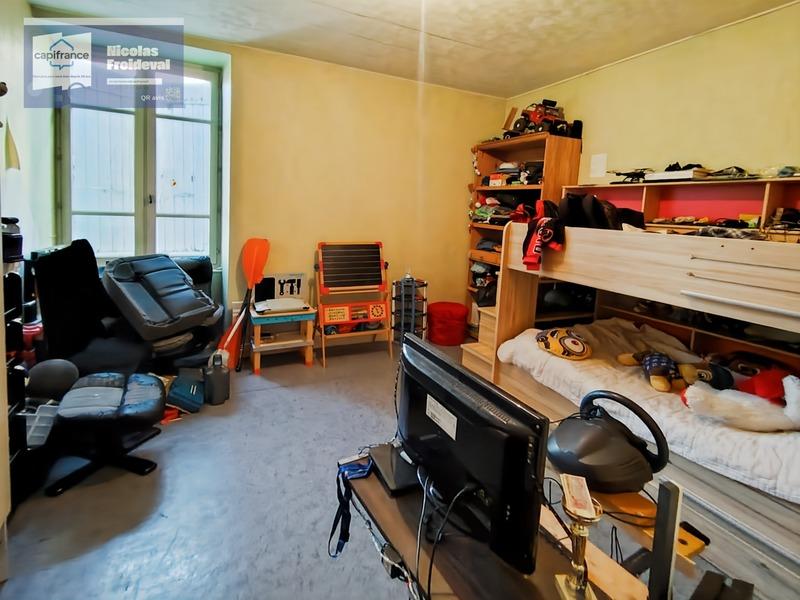 Appartement - 102 m² - 4 pièces