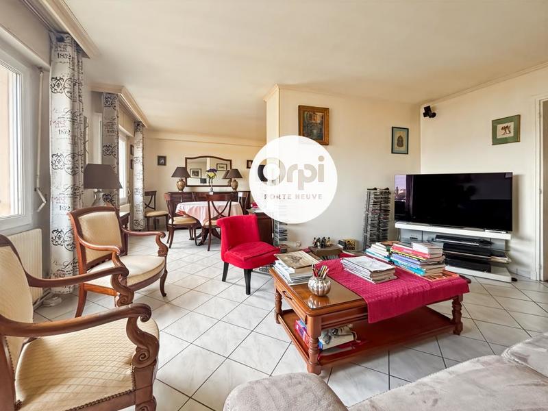 Appartement - 79 m² - 3 pièces