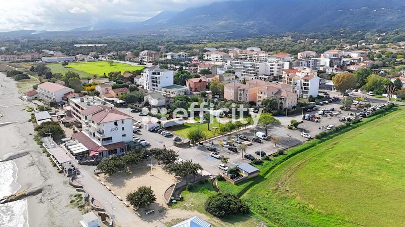 Villa - 95 m² - 4 pièces