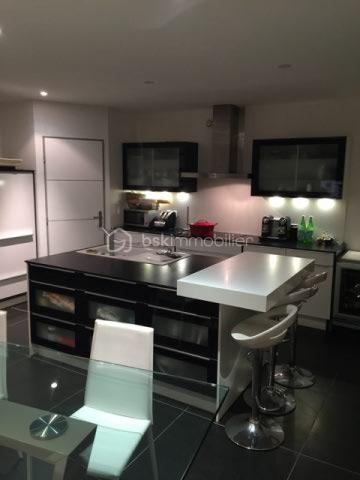 Villa - 147 m² - 6 pièces