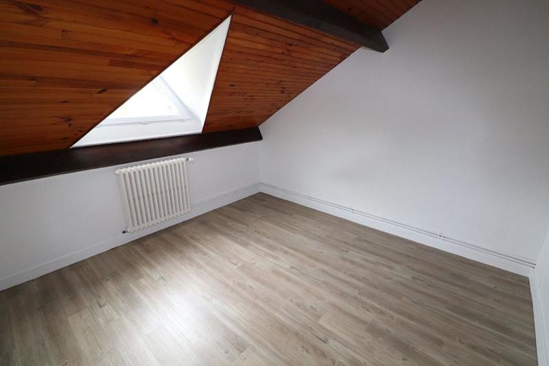 Maison - 185 m² - 8 pièces