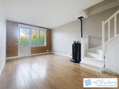 Maison - 84 m² - 4 pièces