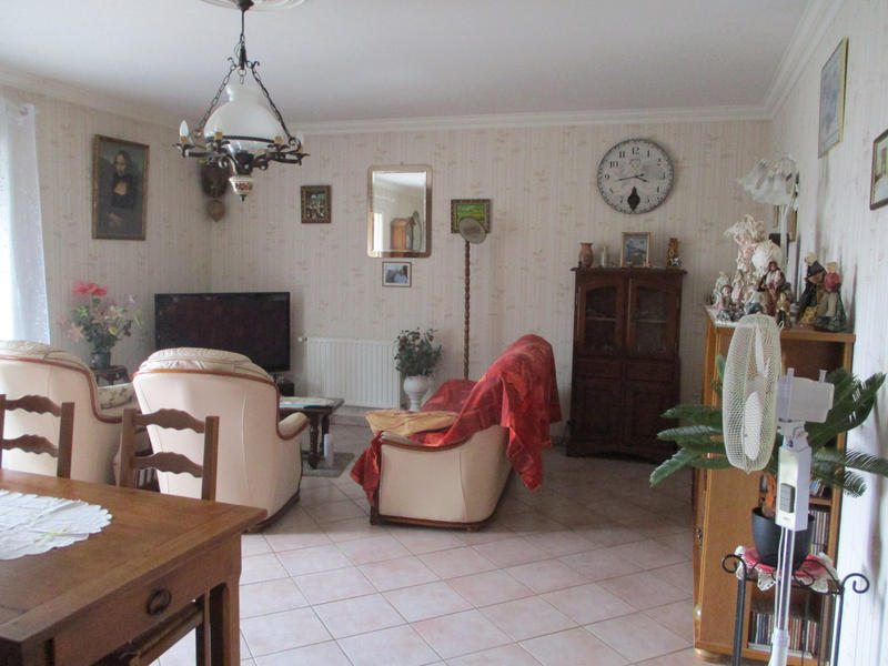 Maison - 94 m² - 5 pièces
