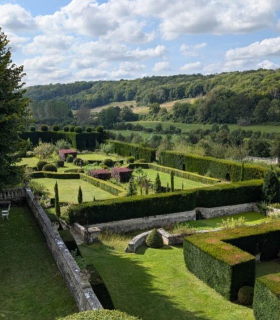 Manoir - 2 300 m² - 16 pièces