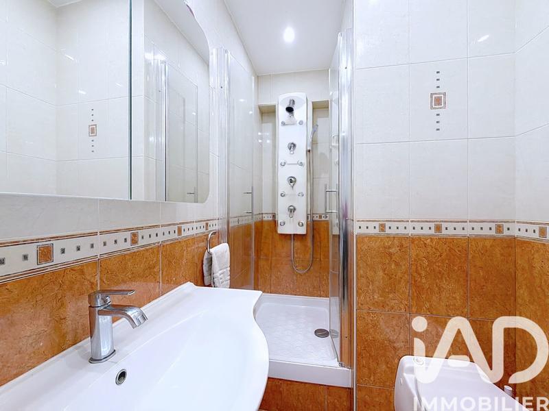 Immeuble - 49 m² - 3 pièces