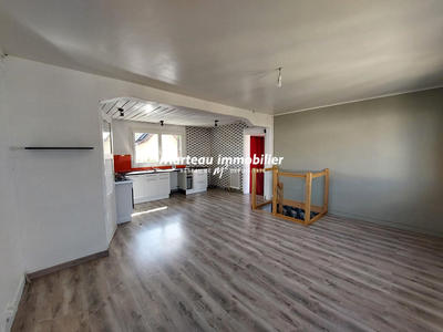 Maison - 90 m² - 5 pièces