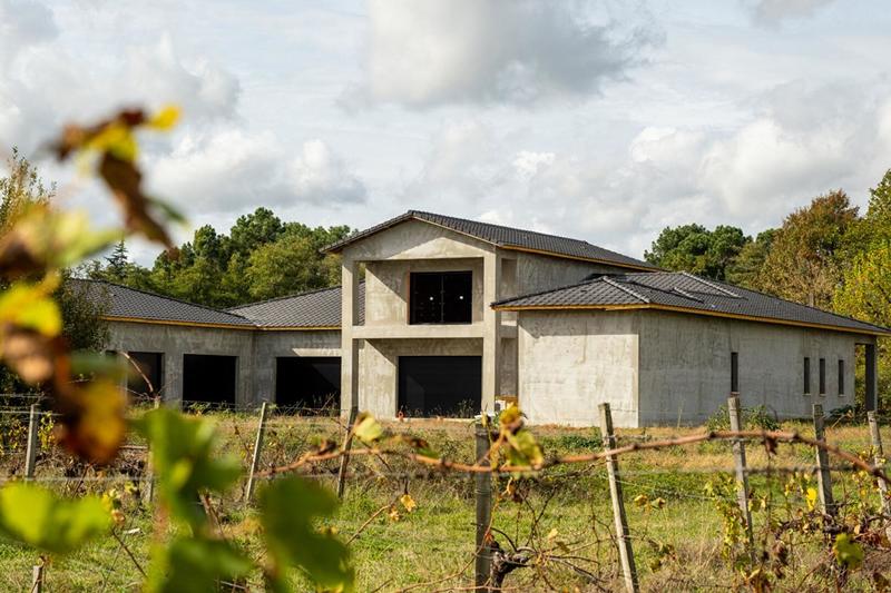 Maison - 436 m² - 12 pièces