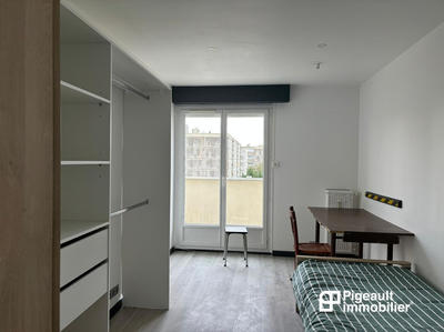 Appartement - 70 m² - 4 pièces