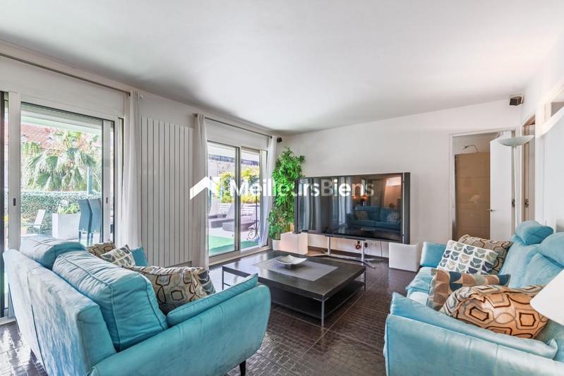 Appartement - 81 m² - 4 pièces