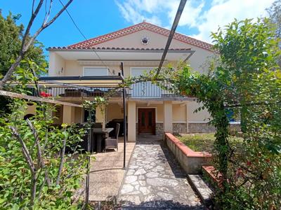 Maison - 170 m² - 7 pièces