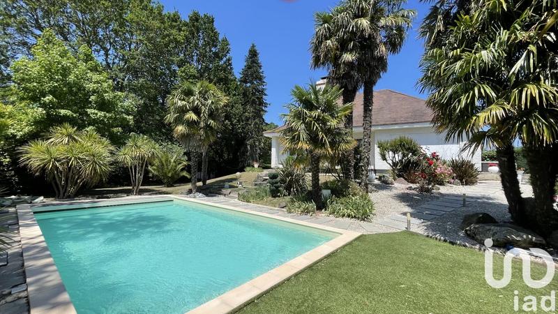 Maison - 187 m² - 8 pièces