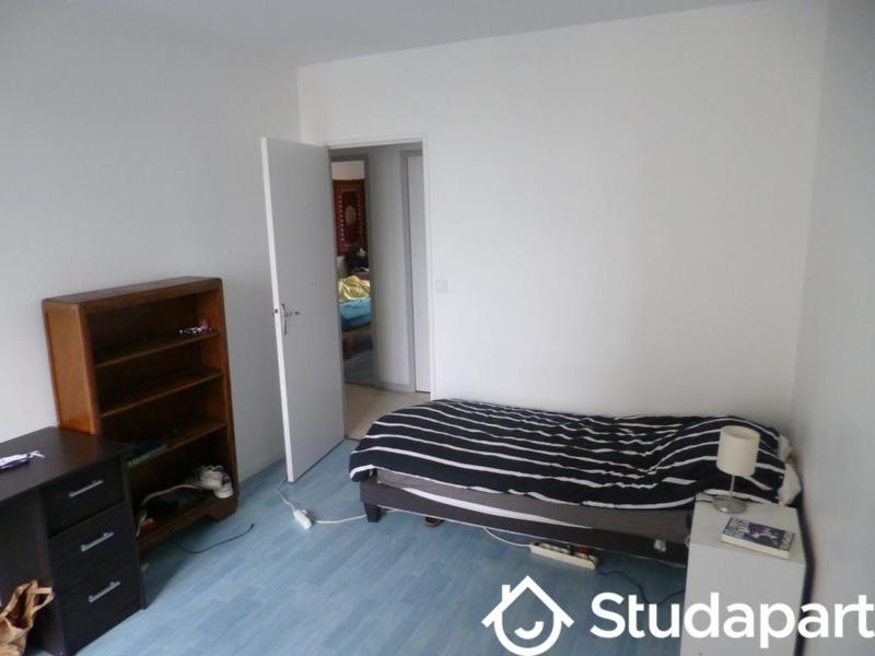 Chambre - 10 m² - 1 pièce