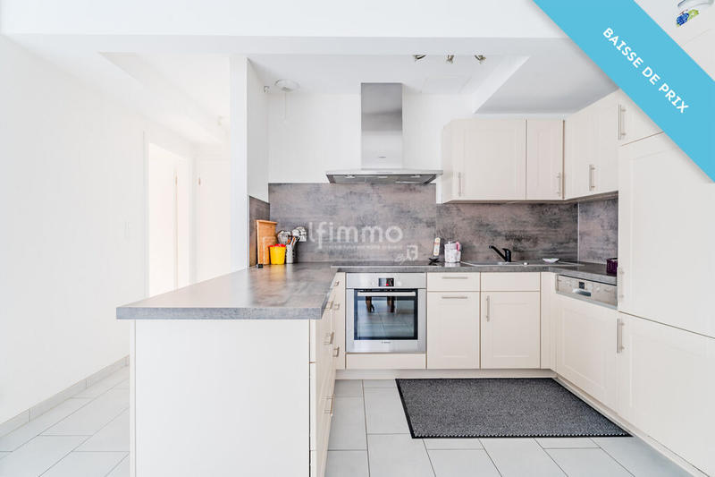 Maison - 216 m² - 6 pièces