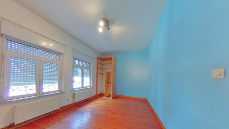 Maison - 245 m² - 10 pièces