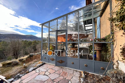 Maison - 368 m² - 10 pièces