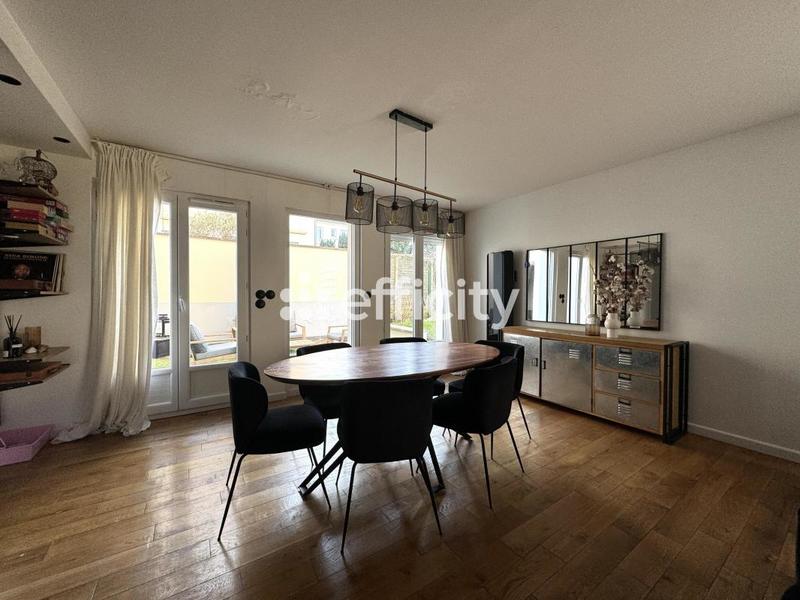 Maison - 160 m² - 6 pièces