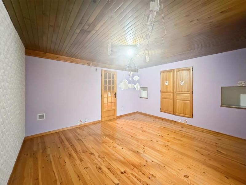 Maison - 206 m² - 7 pièces