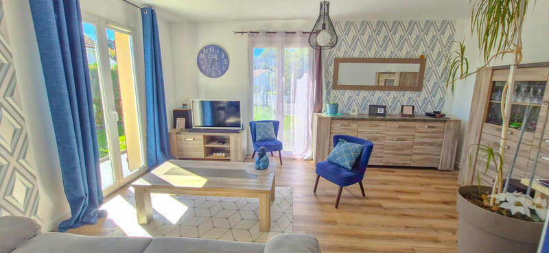 Maison - 95 m² - 5 pièces