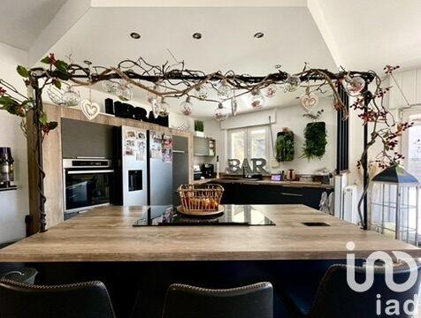 Maison - 171 m² - 5 pièces