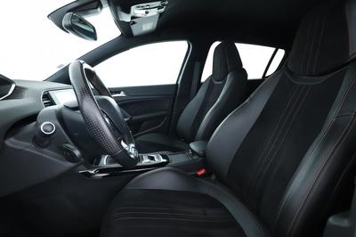 Peugeot 308 1.5 Blue-HDi Gt Pack 130 ch